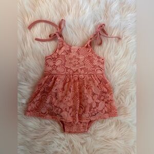EUC Marie Nicole Peach Lace Twirl Body Suit 12-18 months